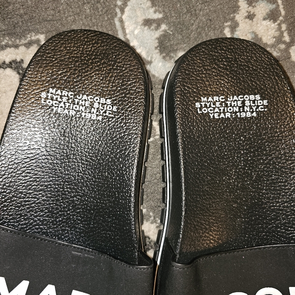Marc Jacobs Black Slide Sandals - Picture 4 of 5